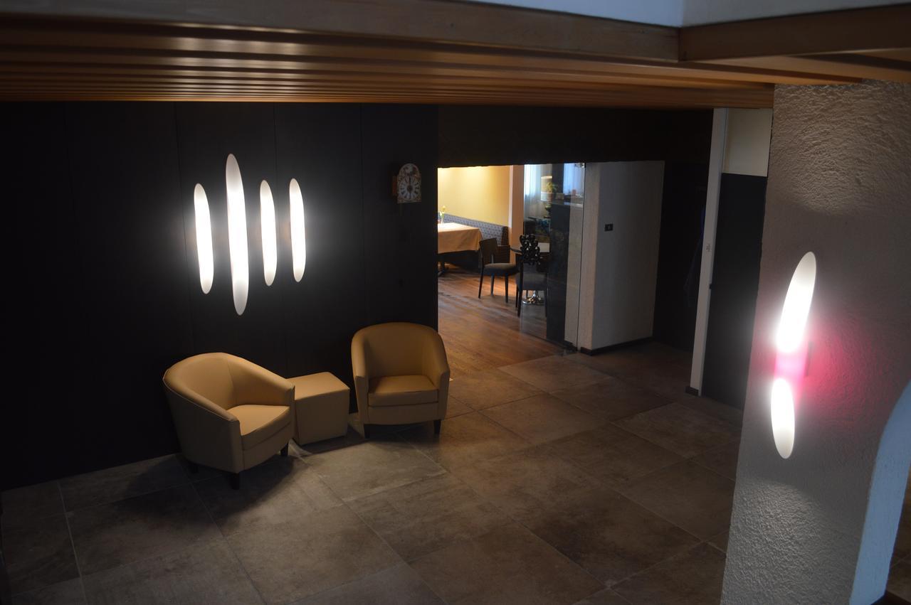 Hotel Weingarten 3*